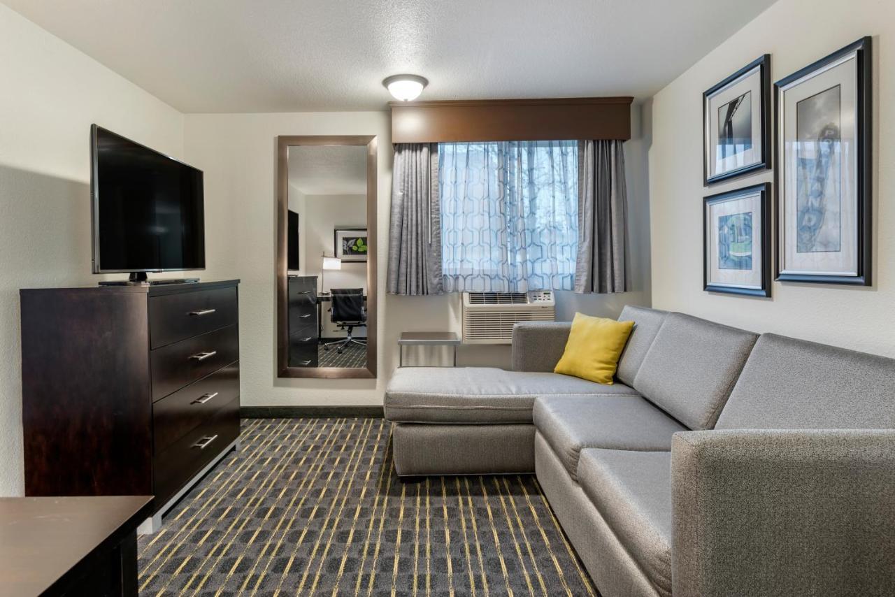 Comfort Inn & Suites Tigard Near Washington Square Exteriér fotografie